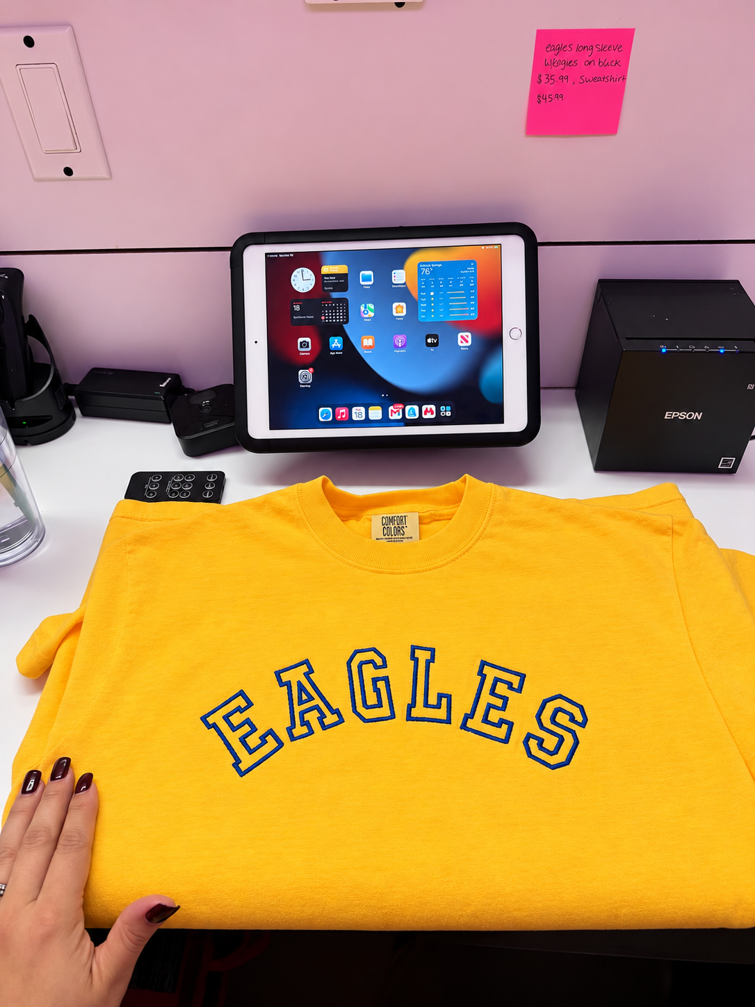 Eagles embroidery gold/blue