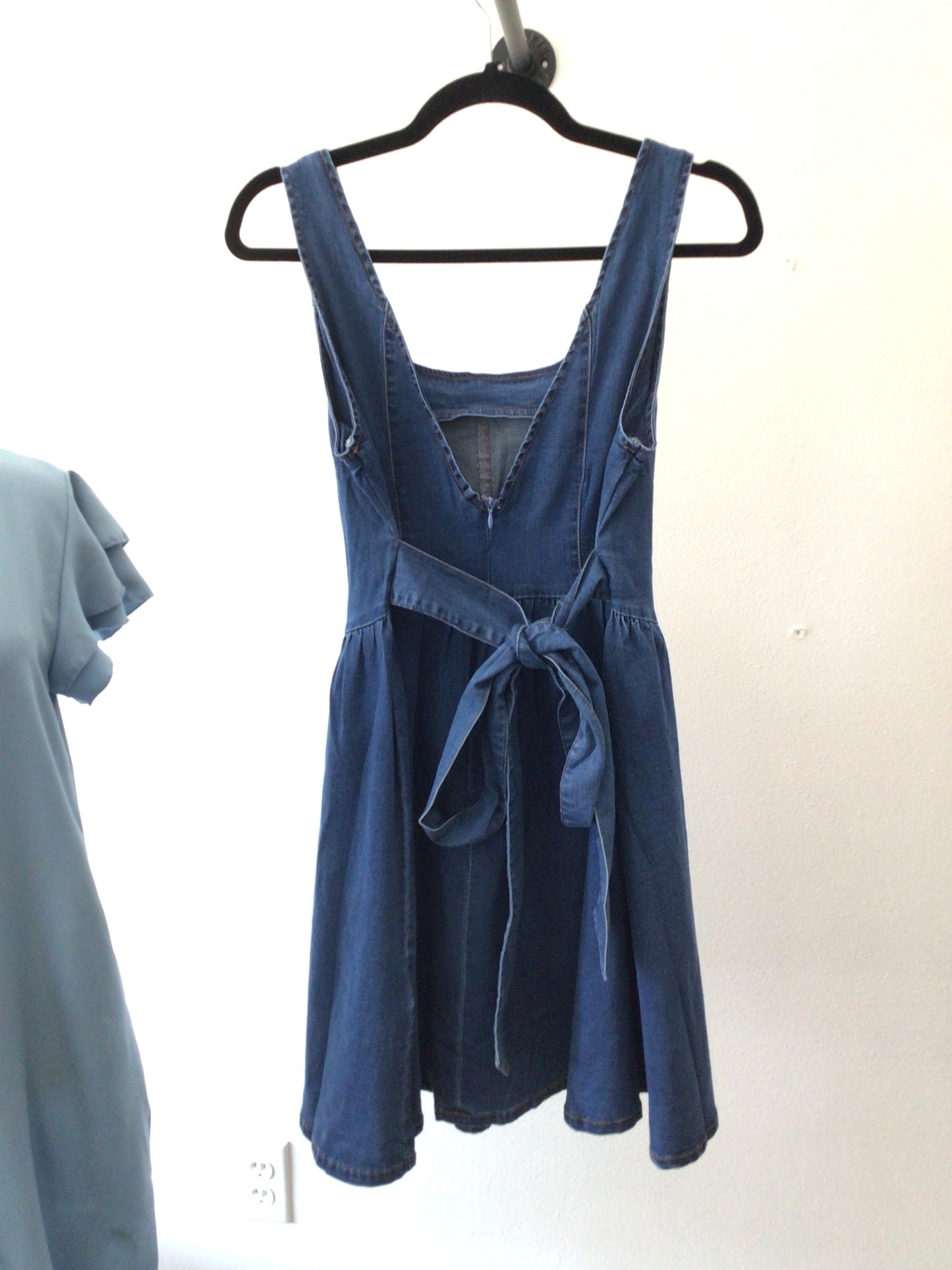 Denim dress with bow